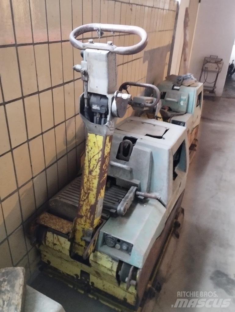 Ammann AVH 8020 Vibrator compactors