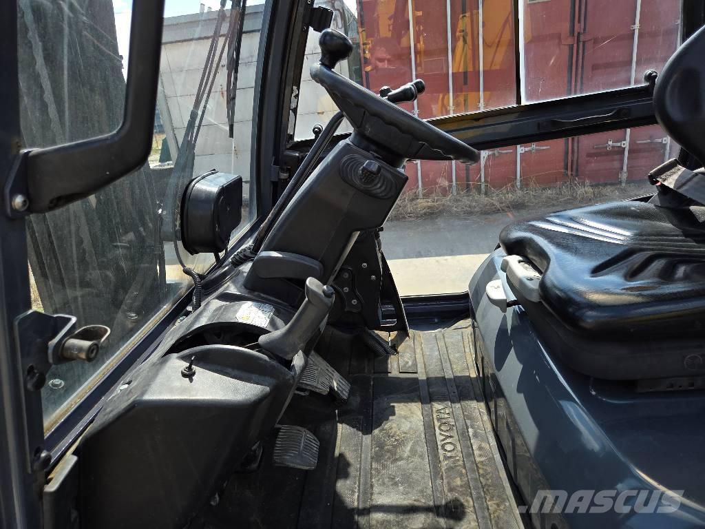 Toyota 40-8FD50N Diesel trucks