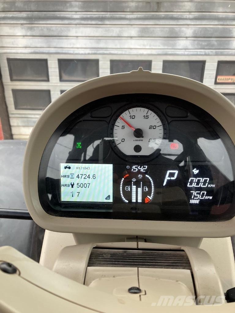 Massey Ferguson 7726 Tractors