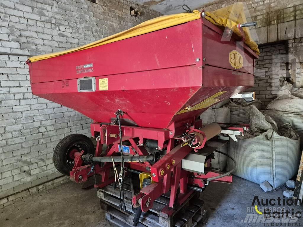 Bredal F 2 Mineral spreaders