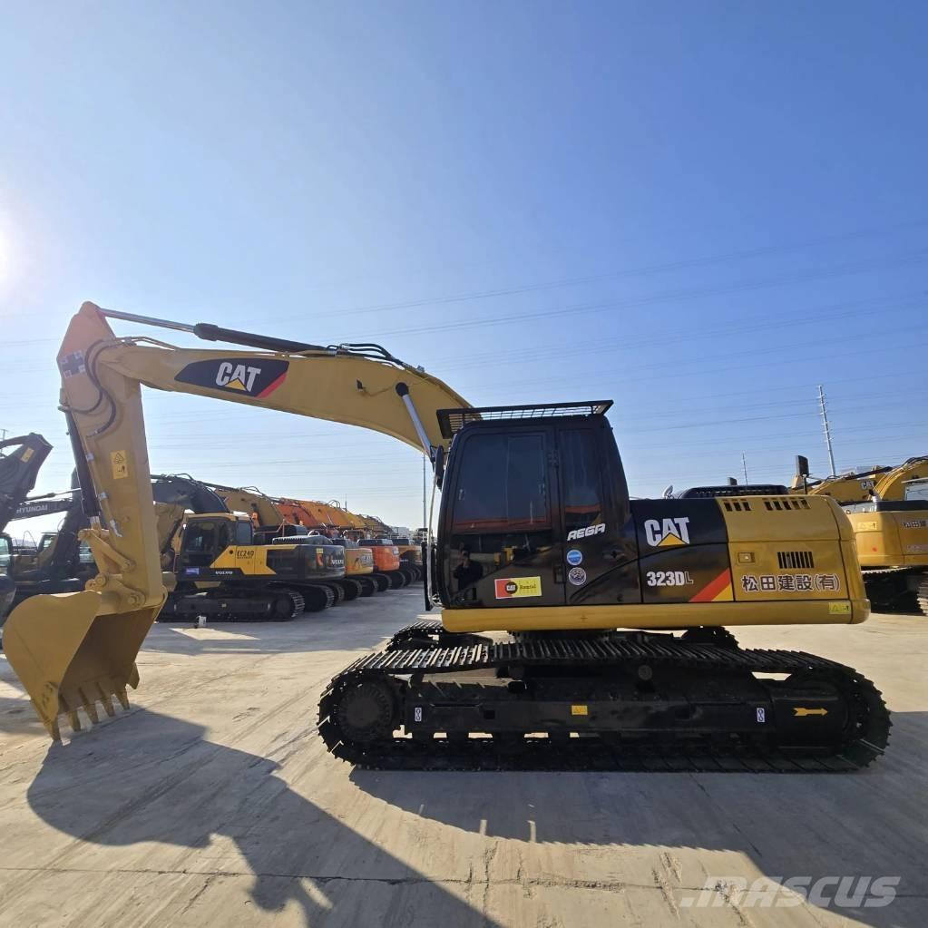 CAT 323 D L Midi excavators  7t - 12t