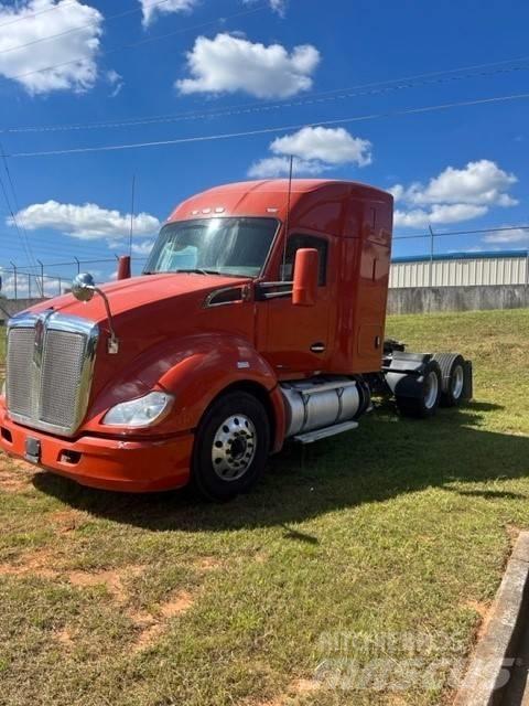 Kenworth T 680 Truck Tractor Units