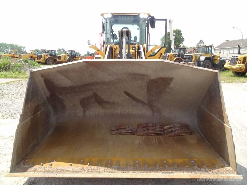 Volvo L 120 H Wheel loaders