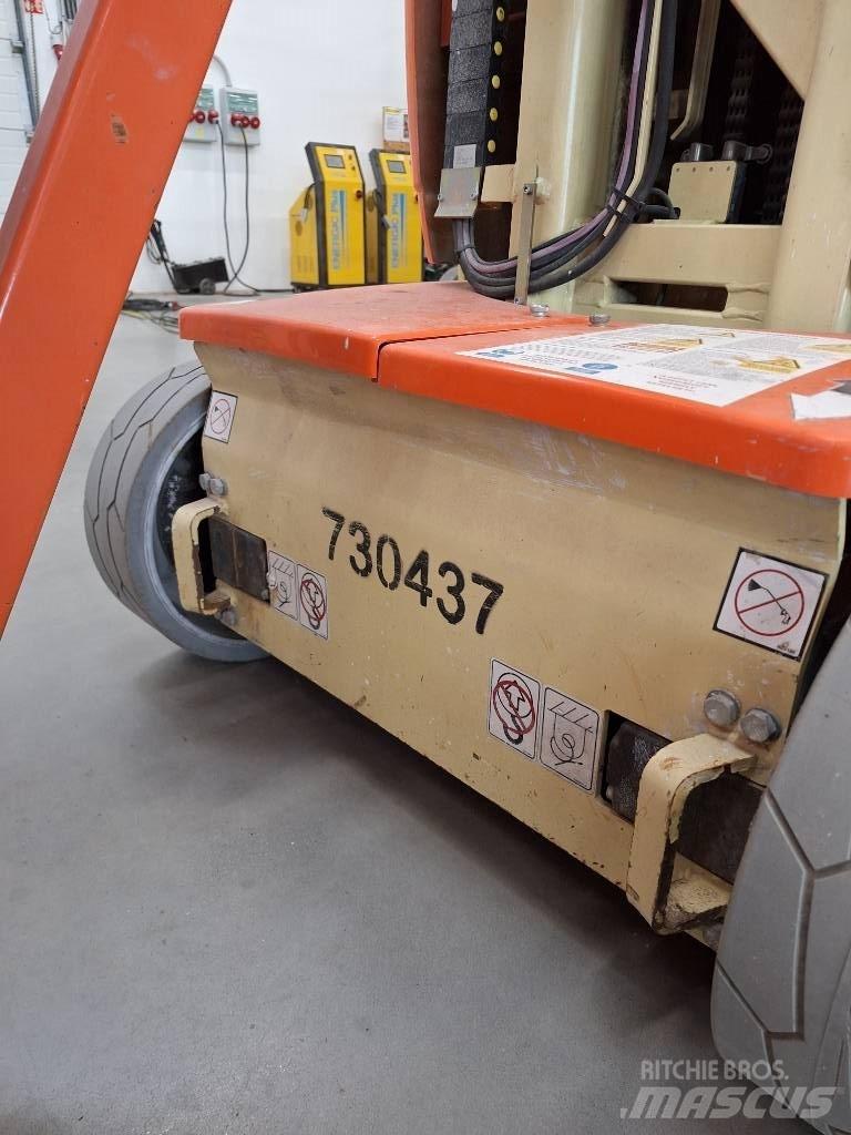 JLG Toucan 10 E Vertical mast lifts