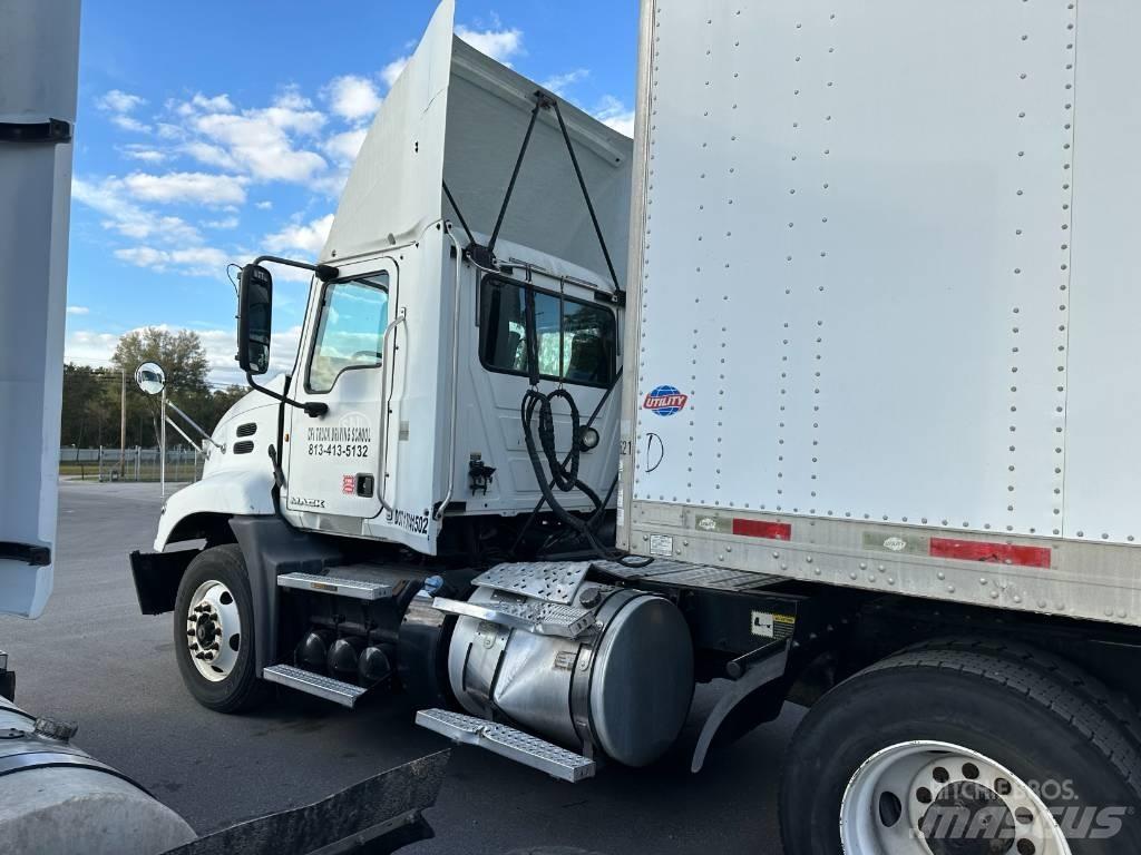 Mack Truck Truck Tractor Units