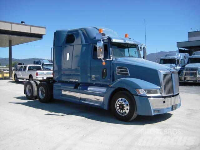 Western Star 5700 XE Truck Tractor Units