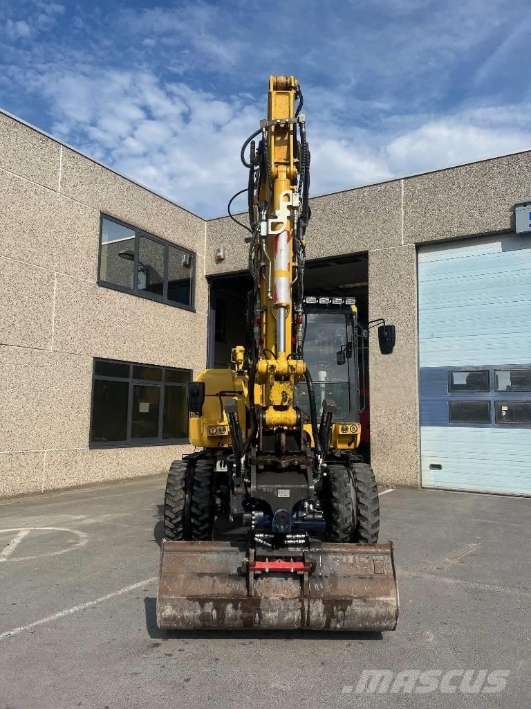 Komatsu PW98MR-10 Wheeled excavators