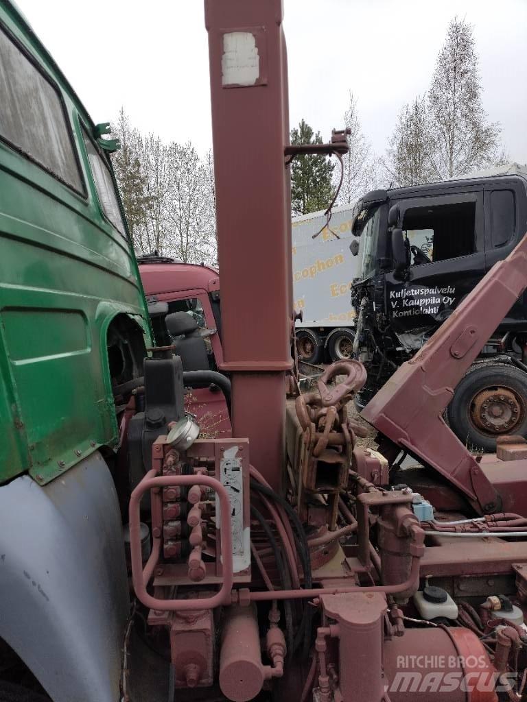 Ferrari 2300 nosturi Loader cranes