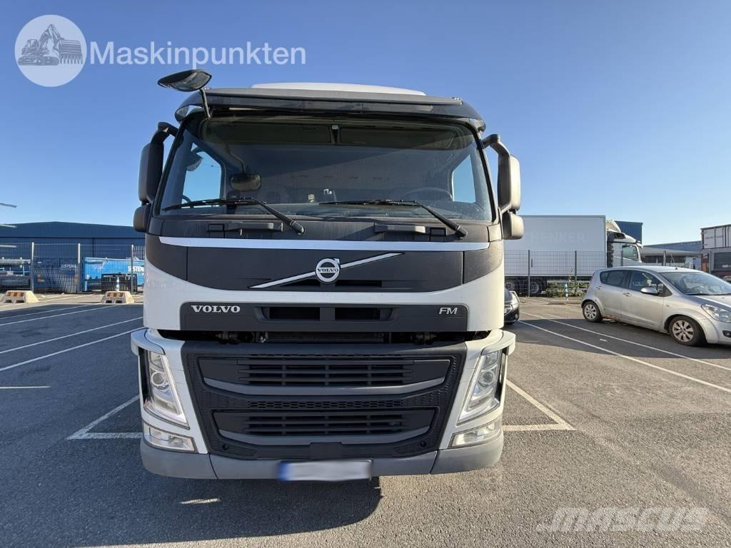 Volvo FM 340 Van Body Trucks