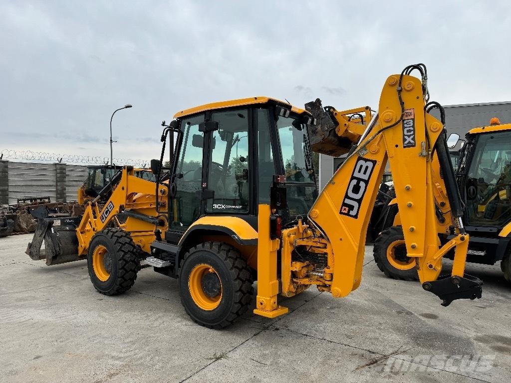JCB 3 CX / compact TLB's