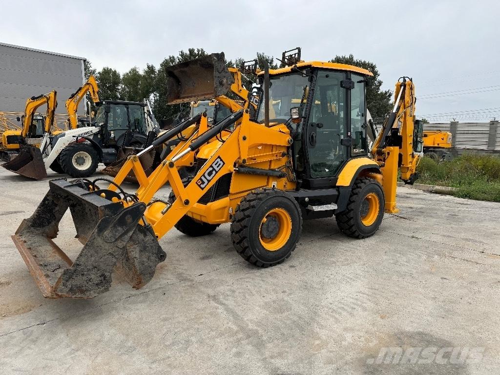 JCB 3 CX / compact TLB's