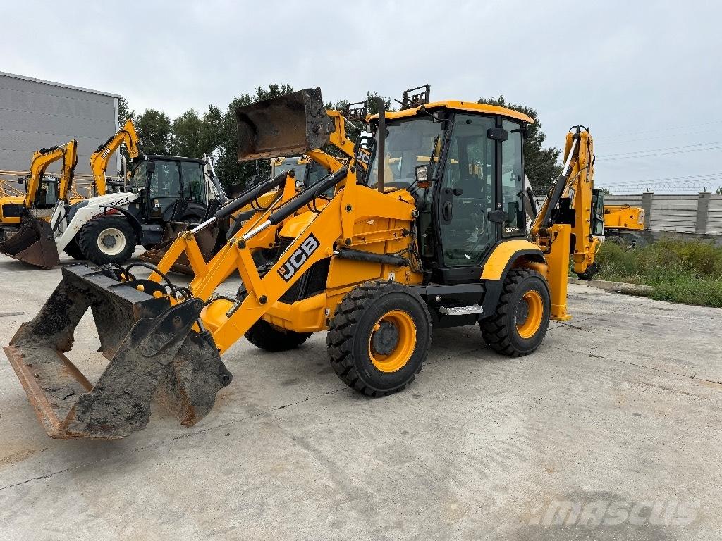 JCB 3 CX / compact TLB's