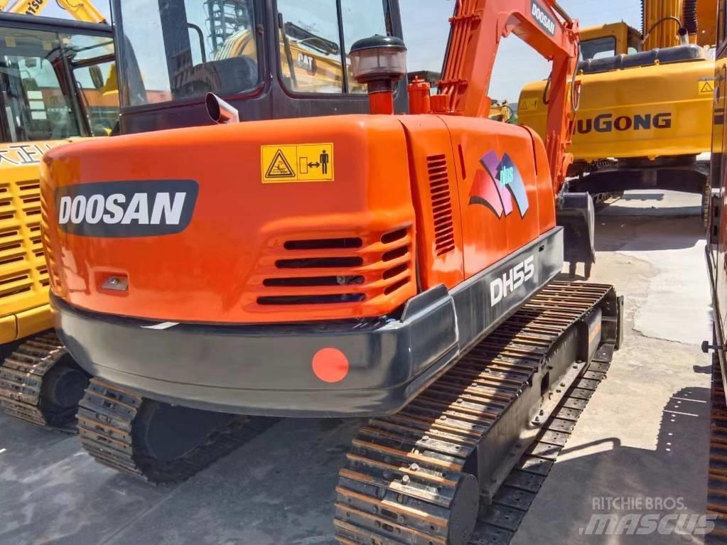 Doosan DH 55 Mini excavators < 7t