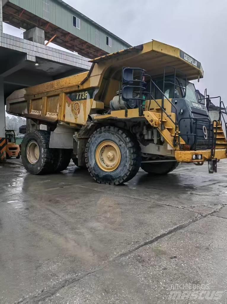 CAT 777E Articulated Haulers