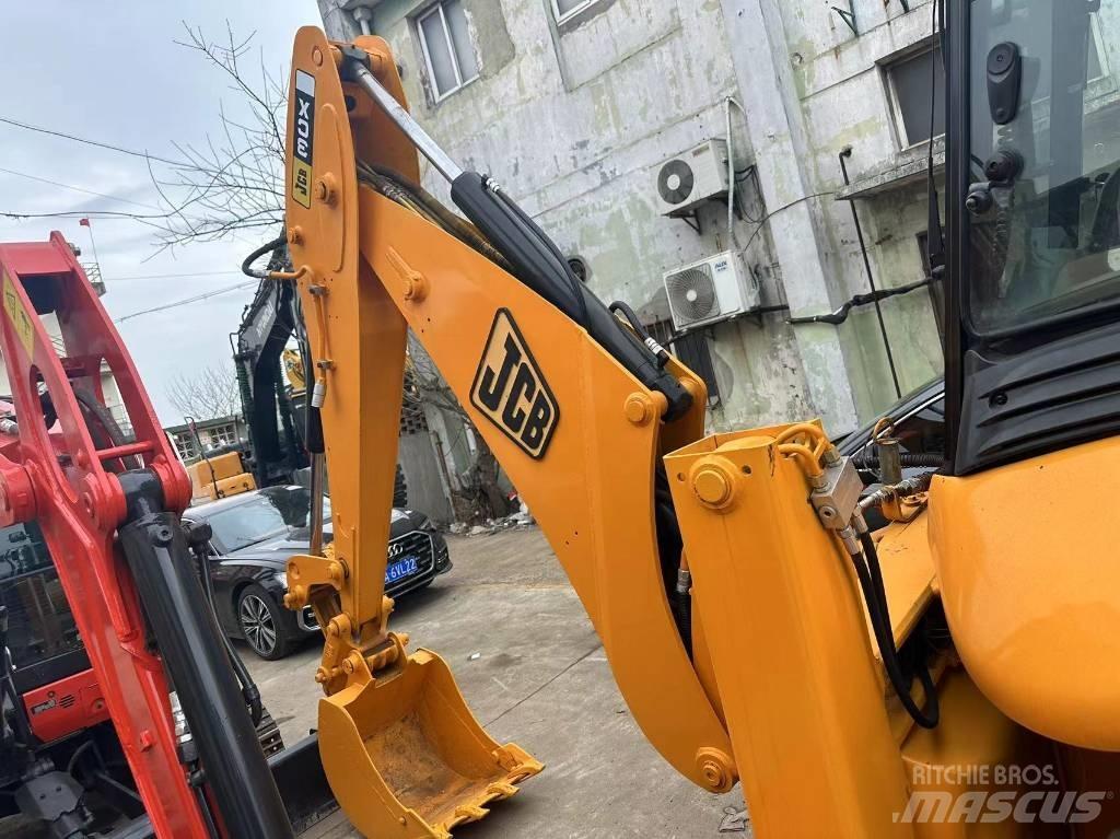 JCB 3 CX TLB's