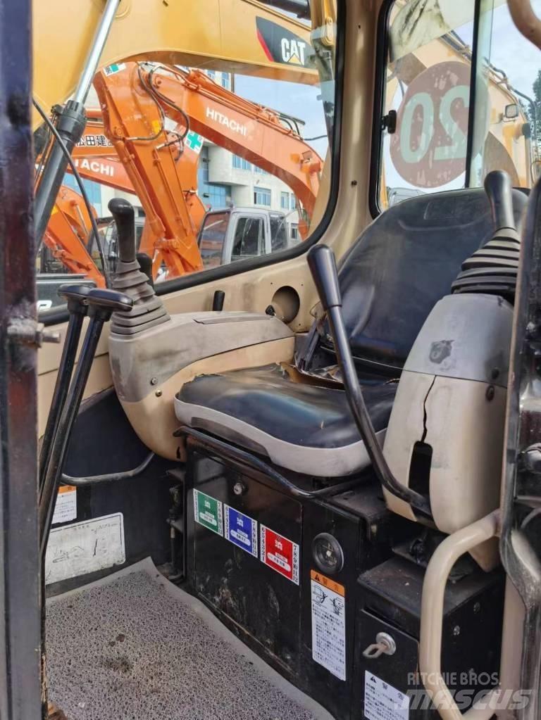 CAT 303 Mini excavators < 7t