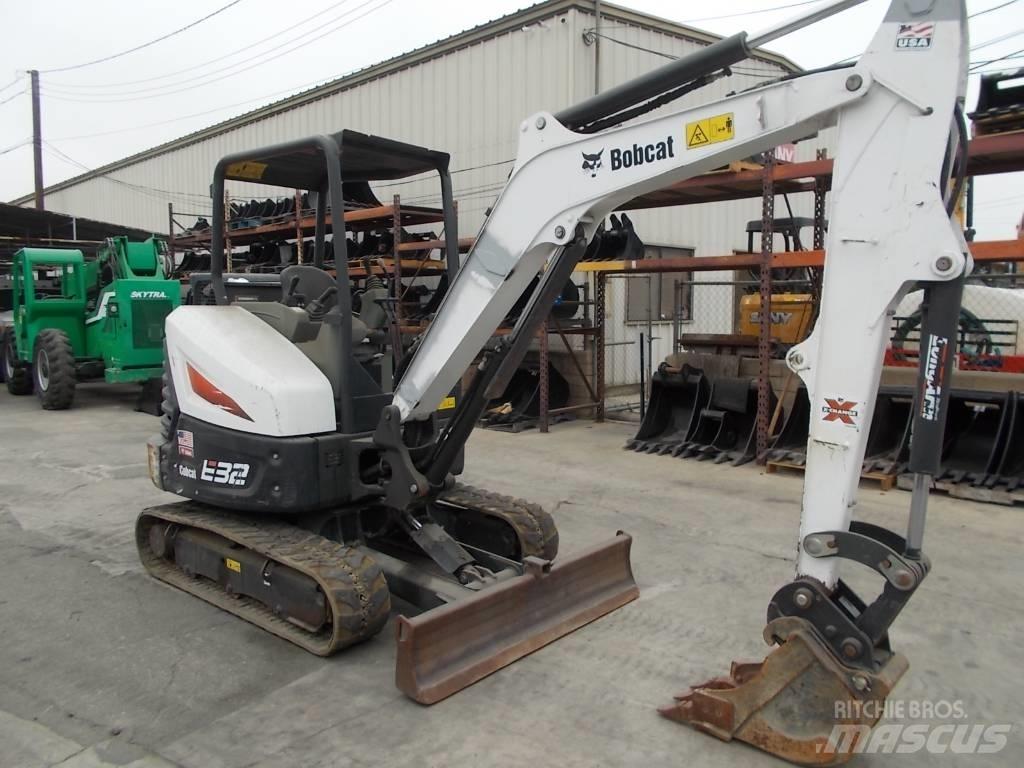 Bobcat E32i Mini excavators < 7t