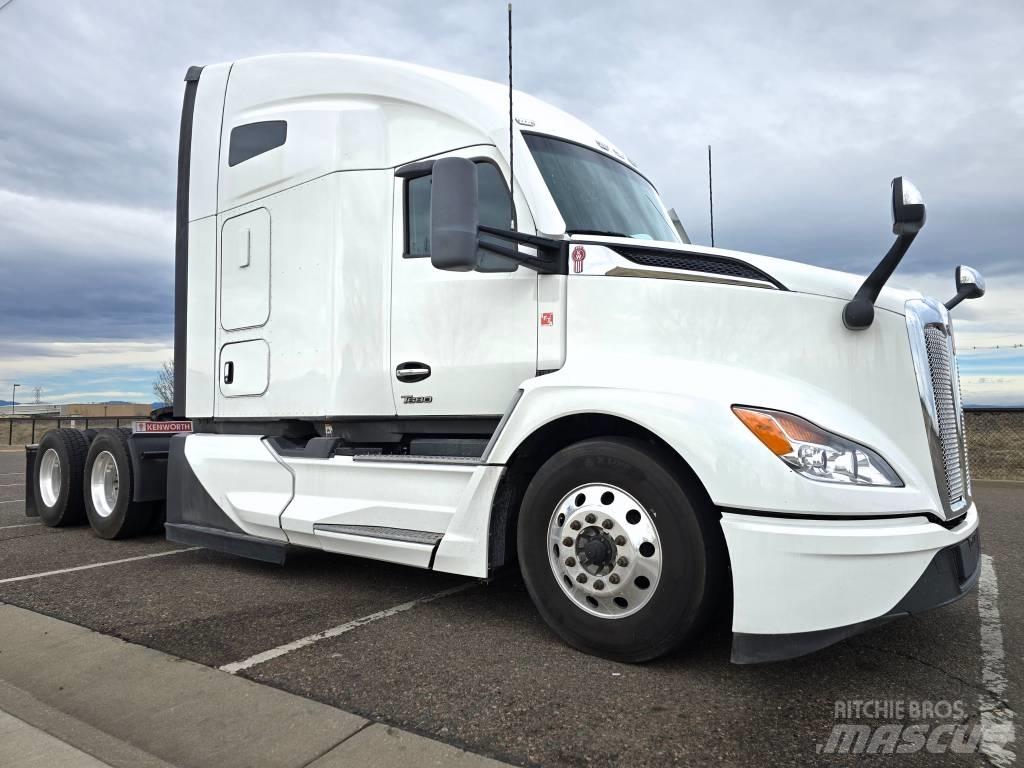 Kenworth T 680 Truck Tractor Units