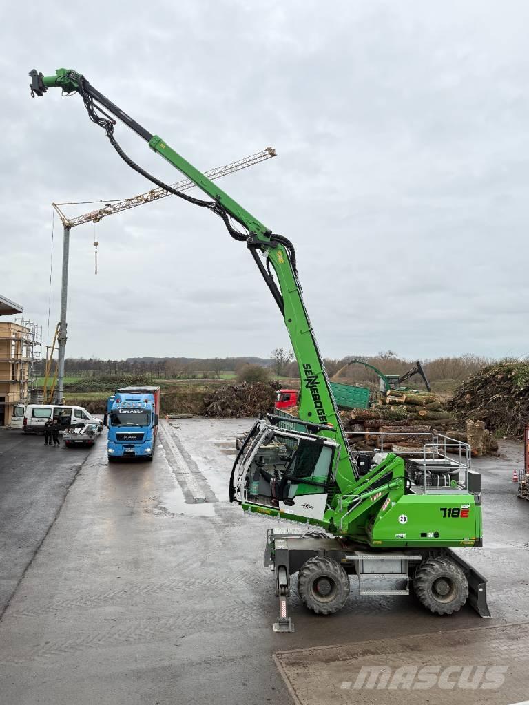Sennebogen 718E Excavators