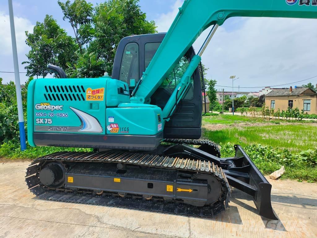 Kobelco SK 75 Crawler excavators