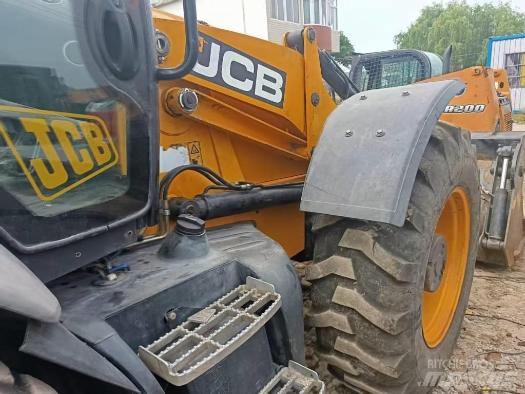 JCB 4CX TLB's