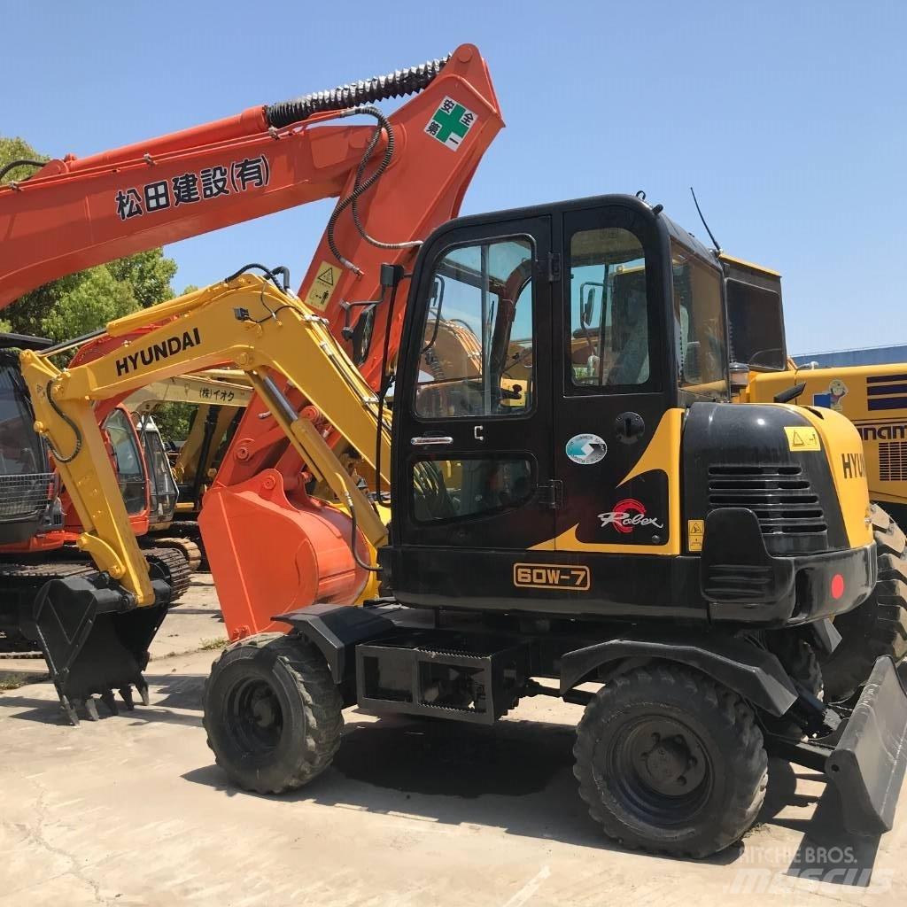 Hyundai 60 W Midi excavators  7t - 12t