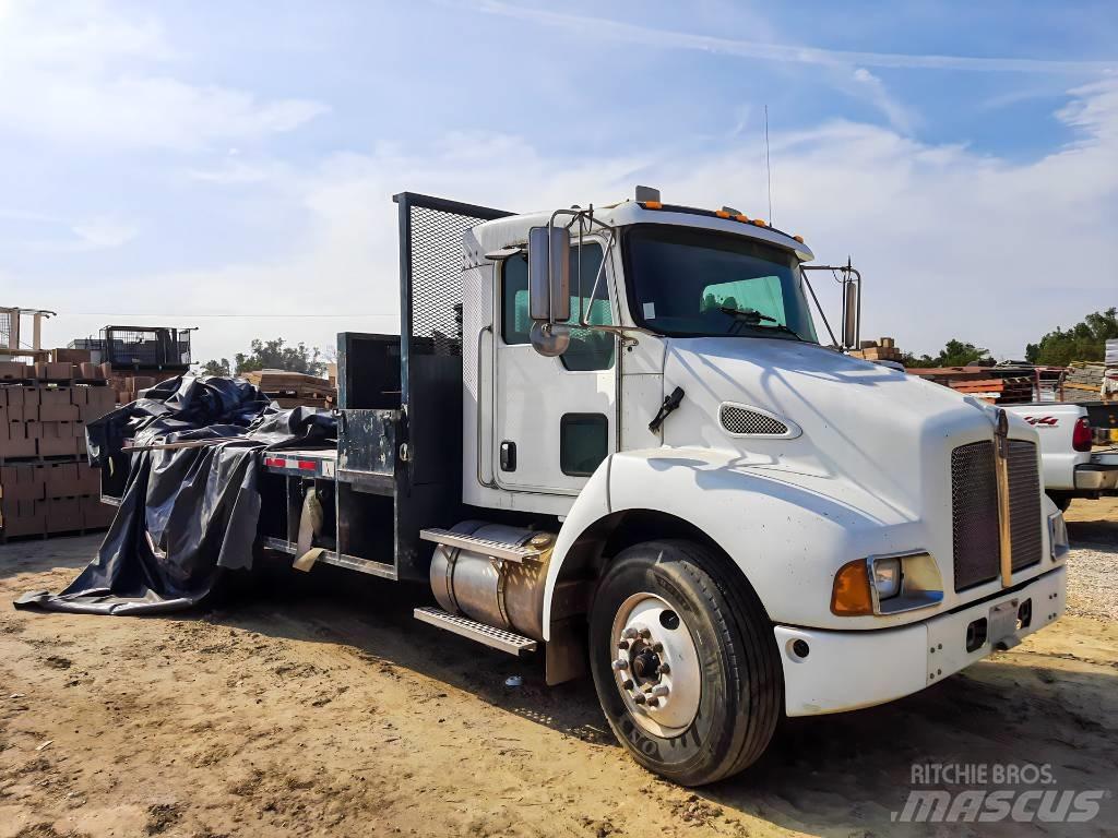 Kenworth T 300 Flatbed/Dropside trucks
