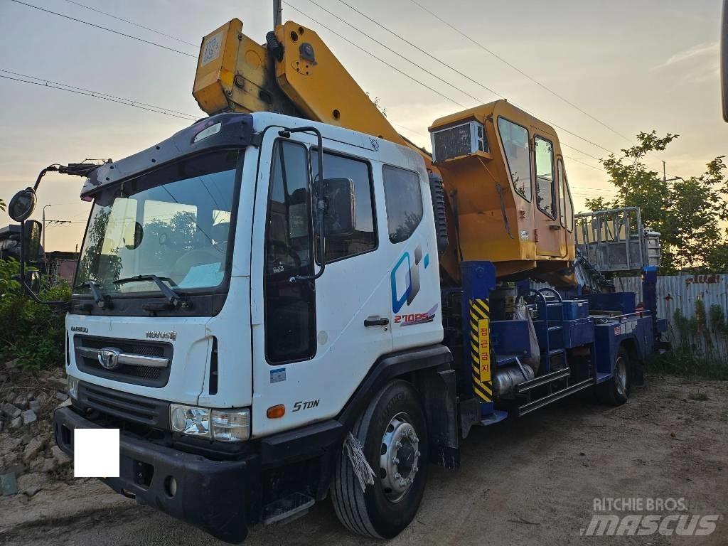 Jinwoo JW450 Truck mounted aerial platforms