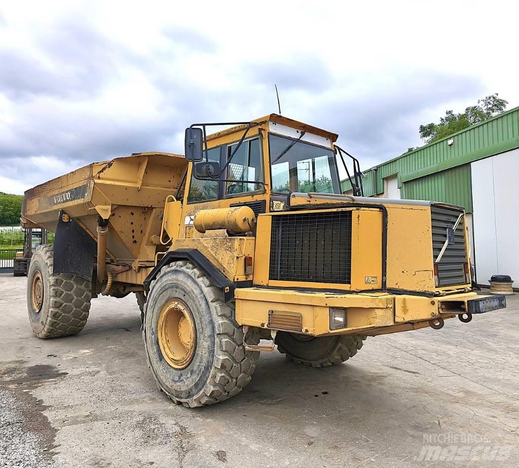 Volvo A 25 C Articulated Haulers