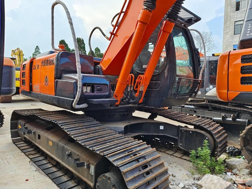 Hitachi ZX 200 Crawler excavators