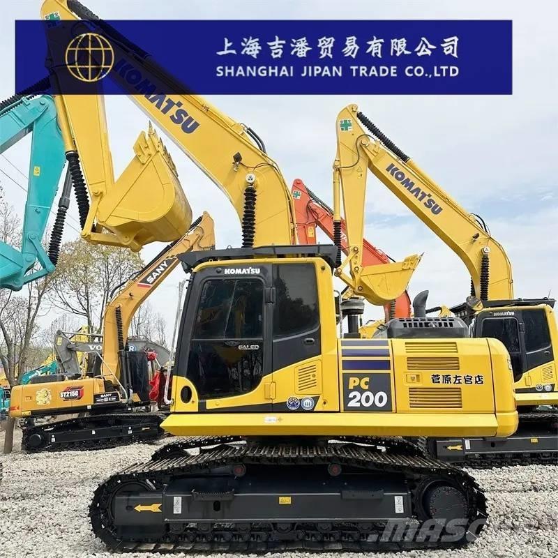 Komatsu PC 220-8 Crawler excavators