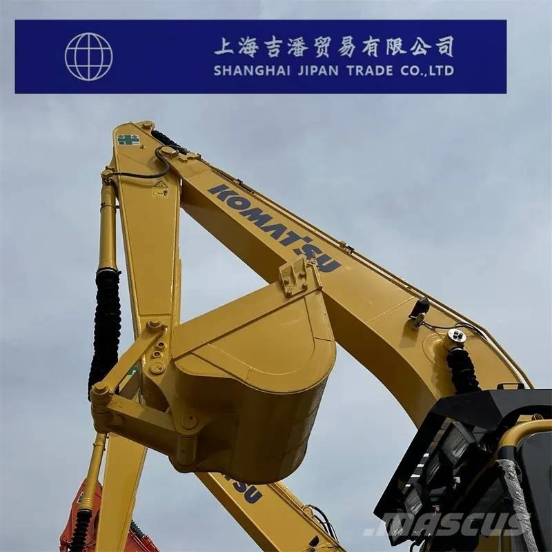 Komatsu PC 220-8 Crawler excavators