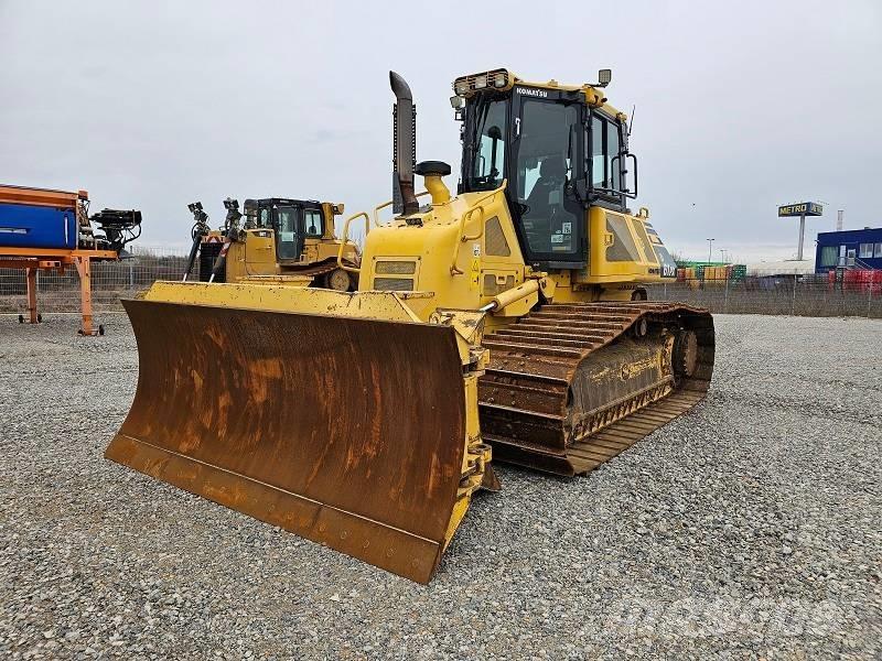 Komatsu D 61 PX-23 Crawler dozers