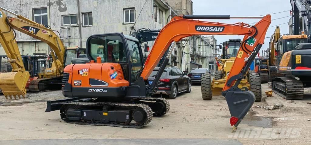 Doosan DX 60 Mini excavators < 7t