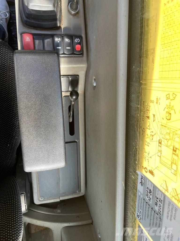 Yanmar B 95 W Wheeled excavators