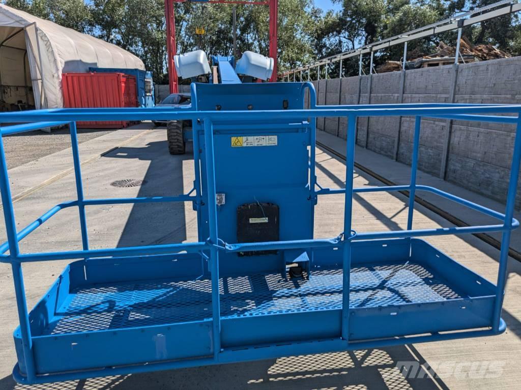 Genie S-85 Telescopic boom lifts