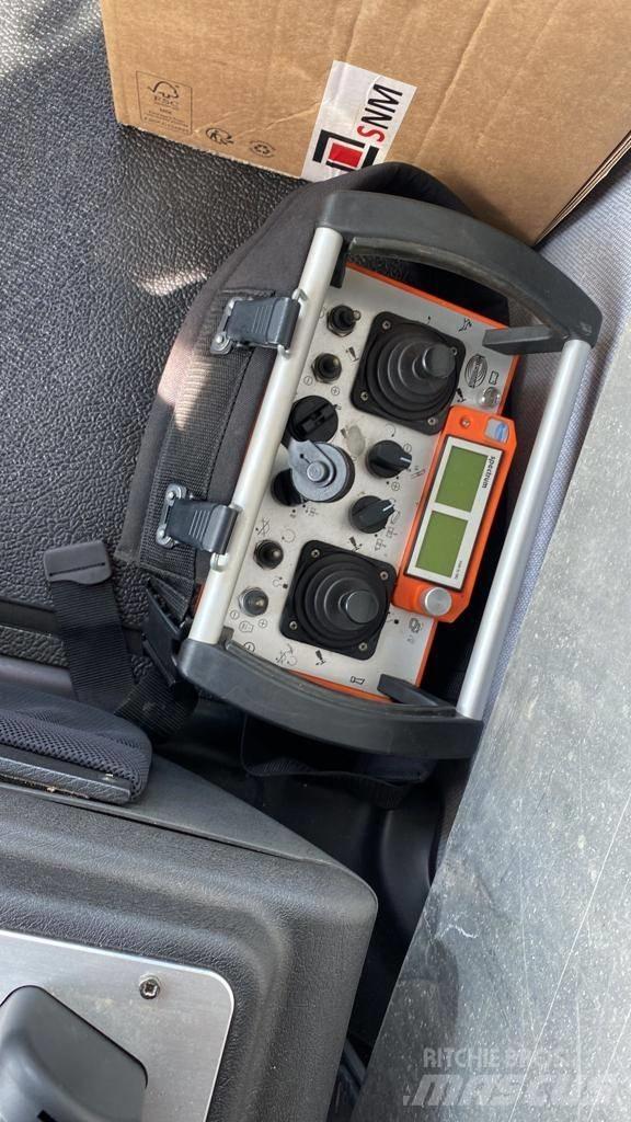 Demag AC 250-5 All terrain cranes
