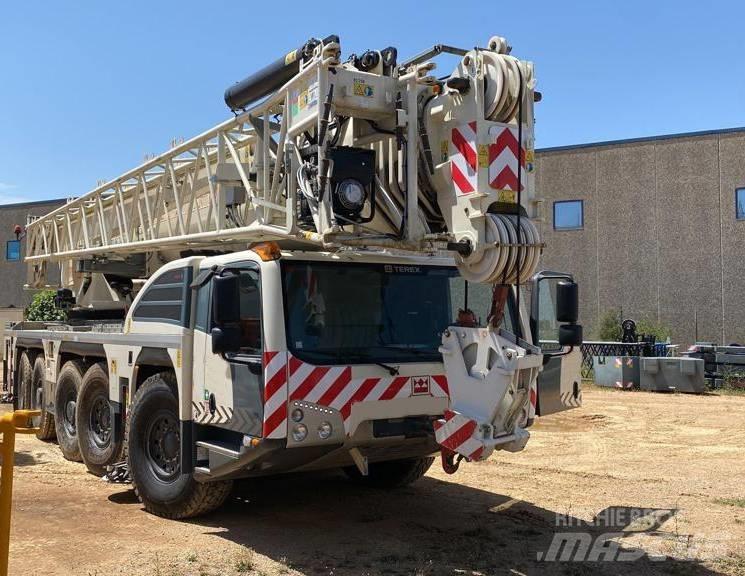 Demag AC 250-5 All terrain cranes