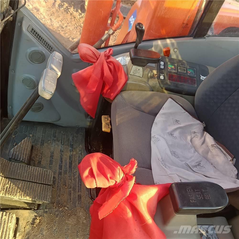 Doosan DH 80 G Midi excavators  7t - 12t