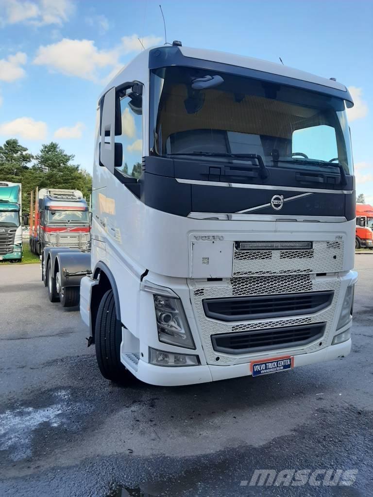 Volvo FH 13 Chassis Cab trucks