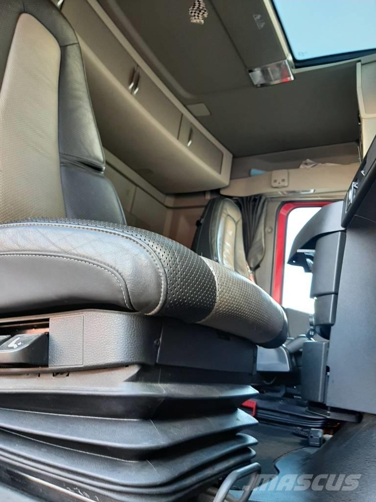 Volvo FH 13 Chassis Cab trucks