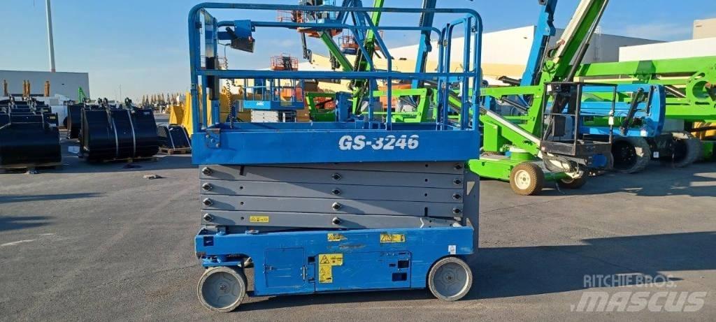 GENIE GS3246 Scissor lifts
