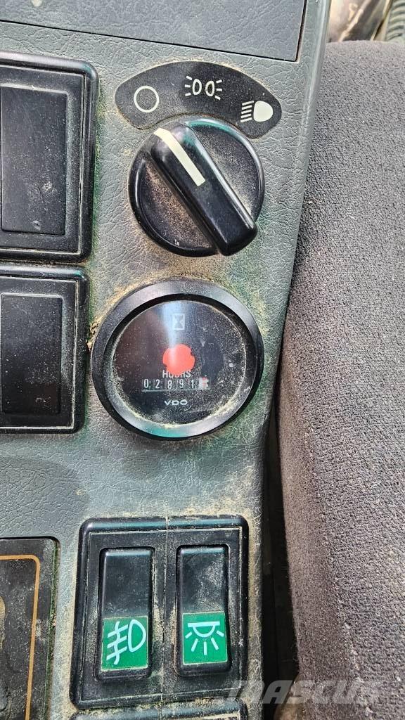 Volvo EW 140 B Wheeled excavators