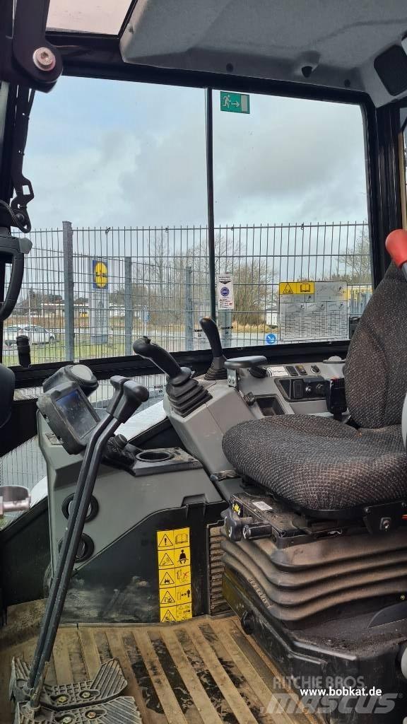 Bobcat E 60 Mini excavators < 7t