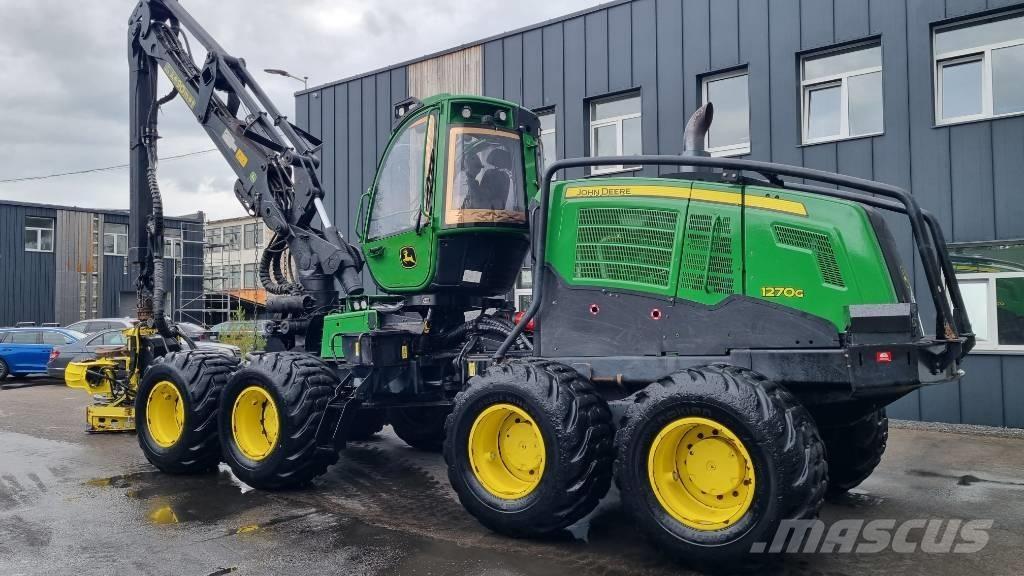 John Deere 1270 G Harvesters