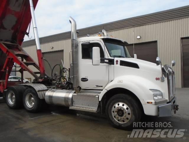 Kenworth T 880 Truck Tractor Units