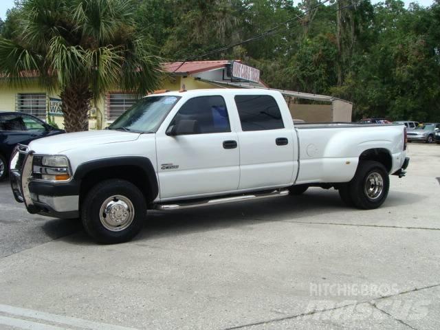 Chevrolet 3500 Flatbed/Dropside trucks