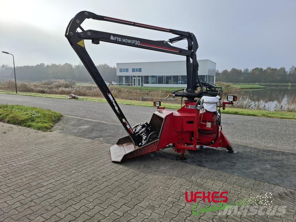 TP 270 PTO K front Wood chippers