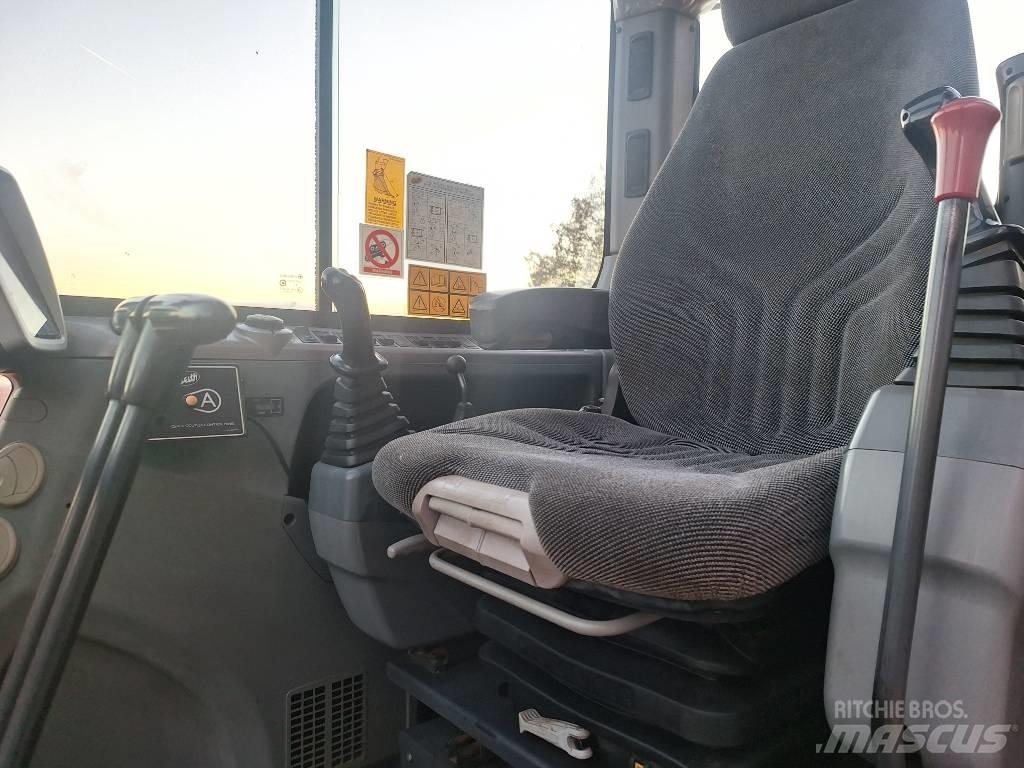 Doosan DX 80 R Midi excavators  7t - 12t