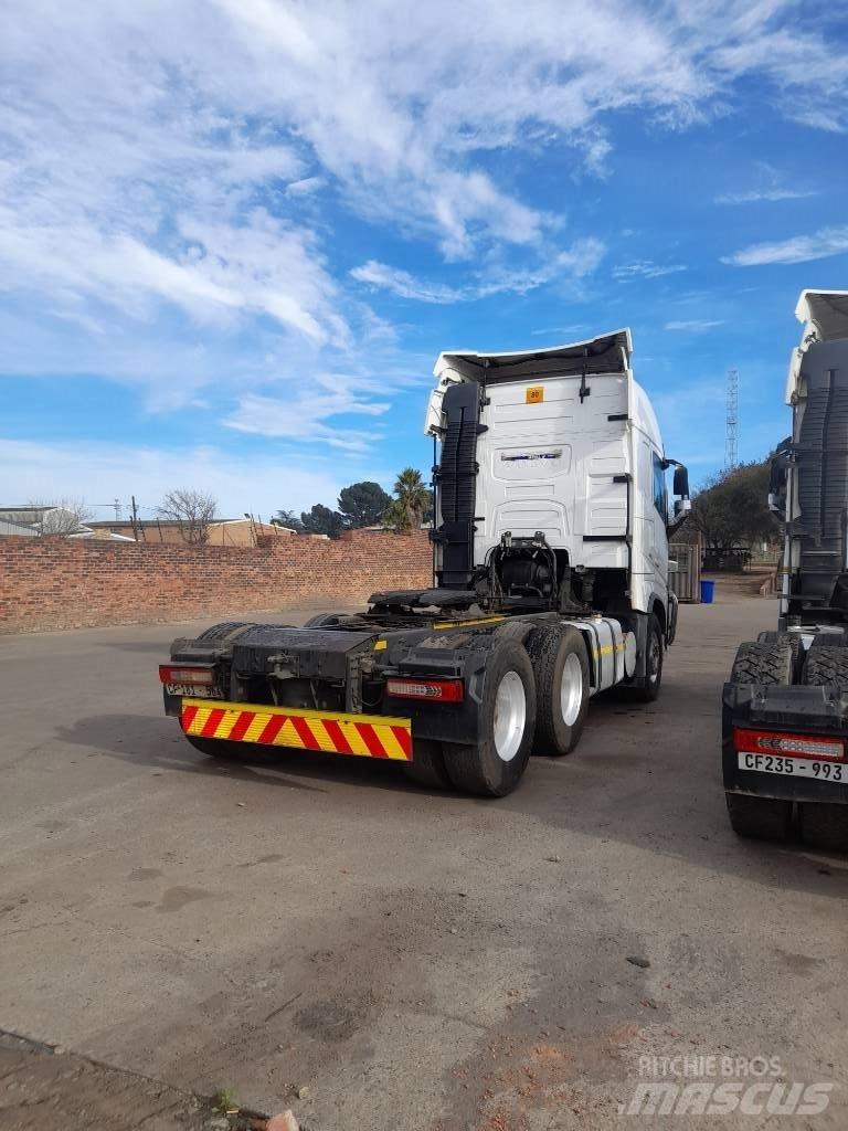 Volvo FH 440 Truck Tractor Units